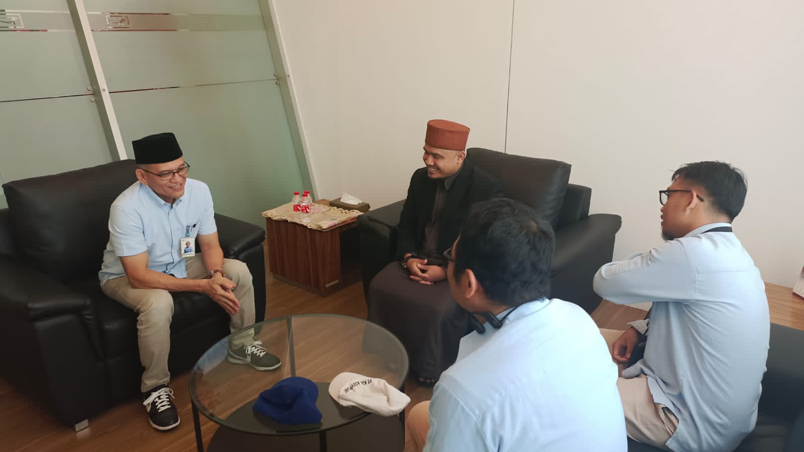Bpk Erlan Menyambut Ust Daniel