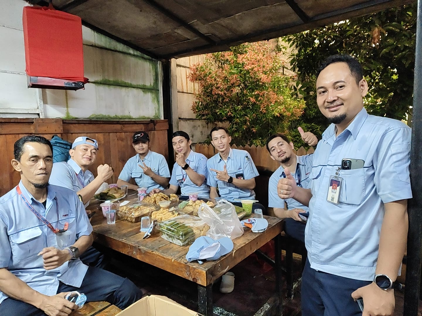 Buka Bersama Panitia Berbagi Takjil On The Road PT ASKI