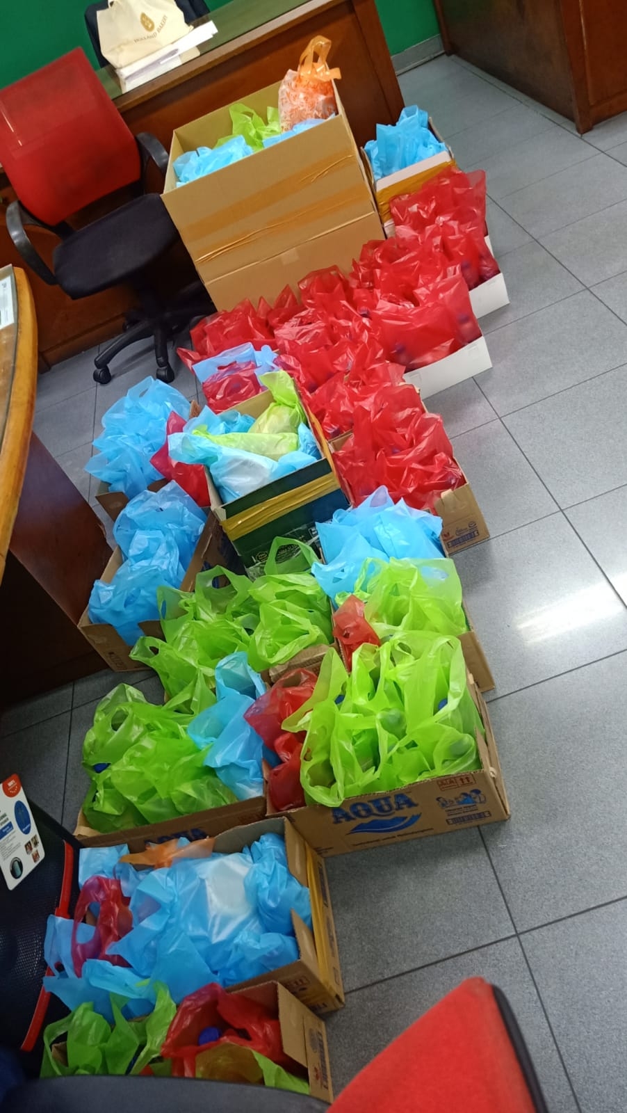 Bungkusan Takjil Siap Distribusi