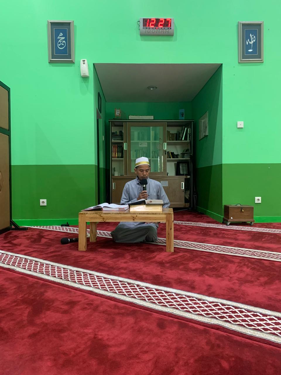 Ustadz Kurniawan