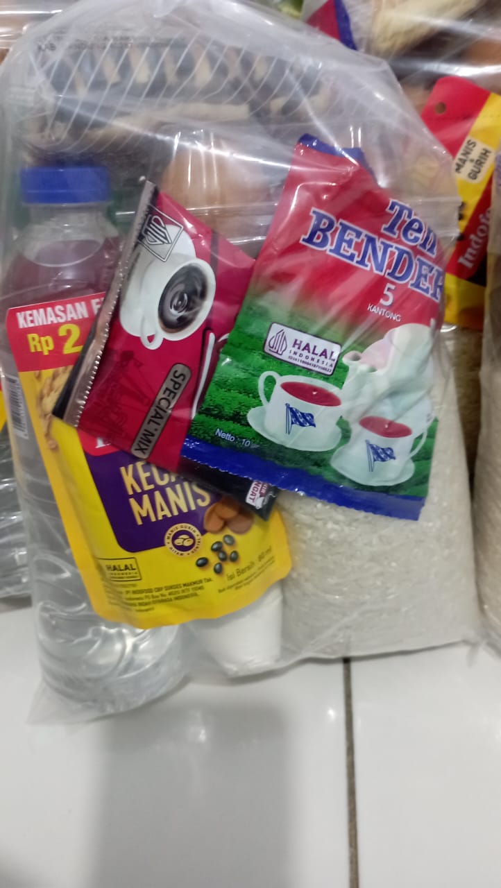 sembako untuk warga bekasi