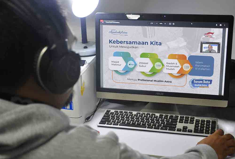 Pola Pembinaan Muslim Perkantoran