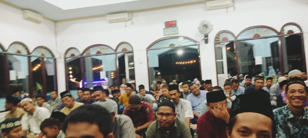 Jama'ah isya dan tarawih
